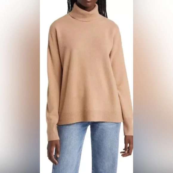 NEW Nordstrom Brand Turtle neck 100% cashmere sweater size Medium tan/beige - Picture 1 of 9
